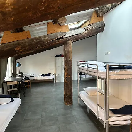 Hostal Vertigo Vieux-port *