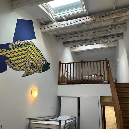 Vertigo Vieux-port Hostel *